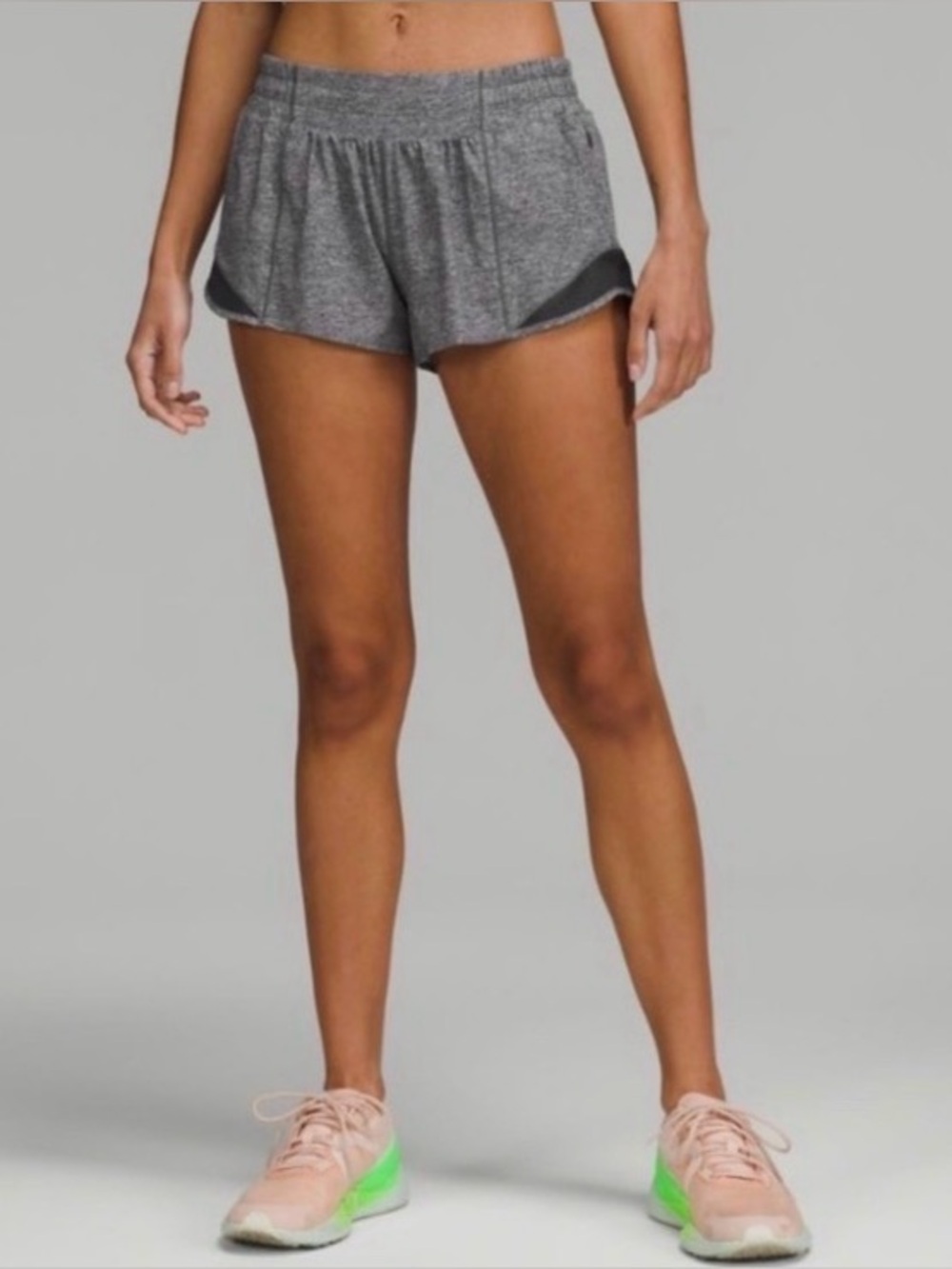 Lululemon Hotty Hot Low-Rise Lined Short 2.5"